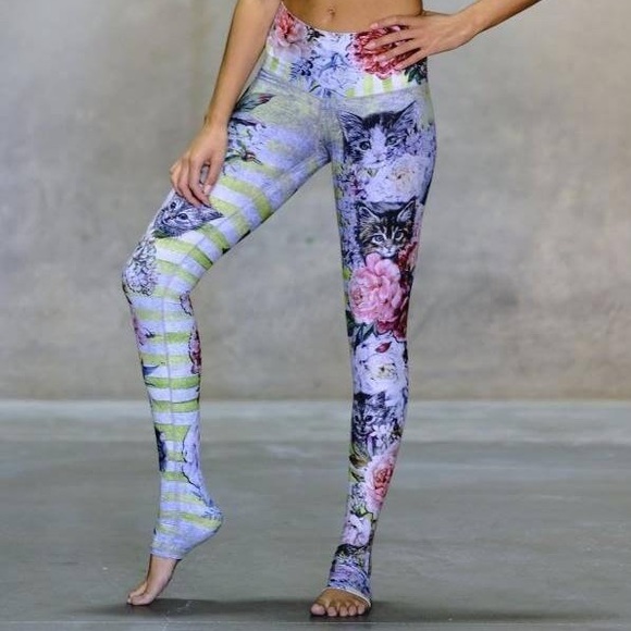 OG Niyama Sol 🐈 Vintage Cat-tastic Endless Leggings - Picture 1 of 8